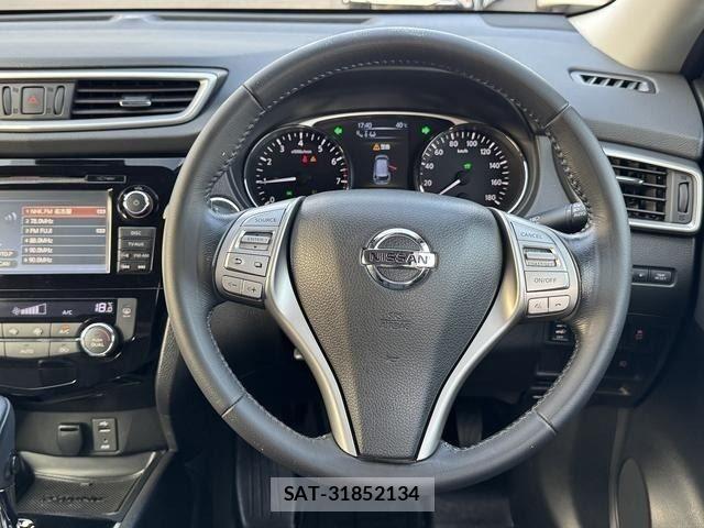 Nissan X-TRAIL HYBRID 2016-02 8232550-11