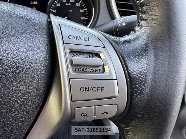 Nissan X-TRAIL HYBRID 2016-02 8232550-17