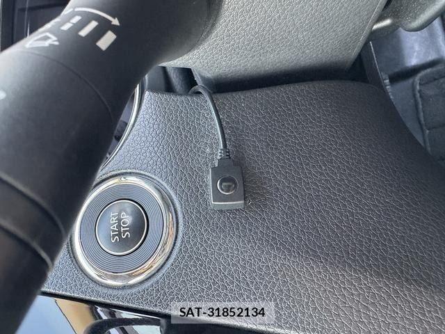Nissan X-TRAIL HYBRID 2016-02 8232550-18