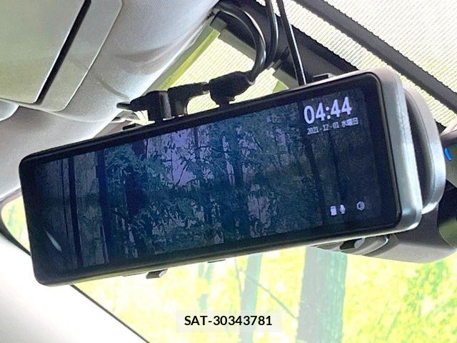 Nissan X-TRAIL HYBRID 2015-07 8232549-5