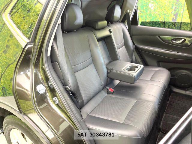 Nissan X-TRAIL HYBRID 2015-07 8232549-7