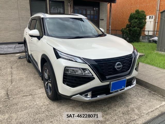 Nissan X-TRAIL HYBRID 2023-05 8232545-0