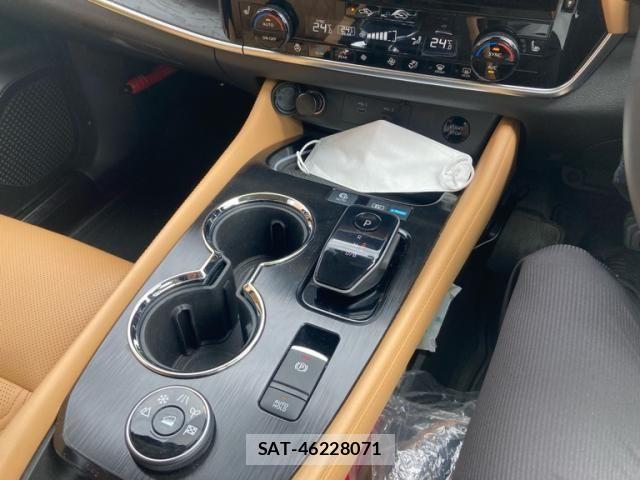 Nissan X-TRAIL HYBRID 2023-05 8232545-17