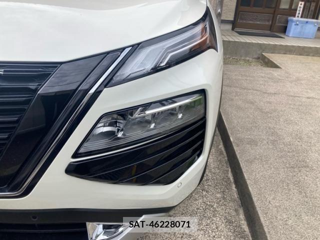 Nissan X-TRAIL HYBRID 2023-05 8232545-22
