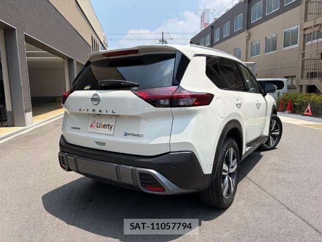 Nissan X-TRAIL HYBRID 2025-07 8318293-10