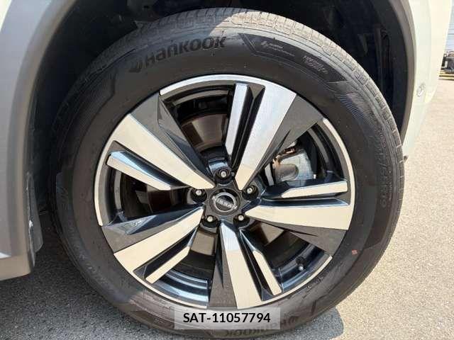 Nissan X-TRAIL HYBRID 2025-07 8318293-18