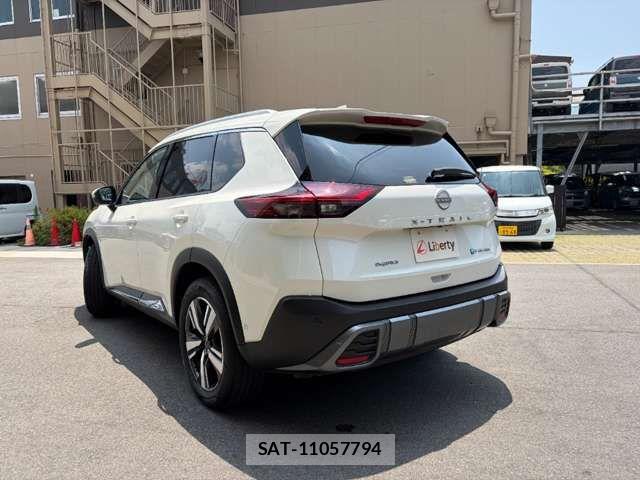Nissan X-TRAIL HYBRID 2025-07 8318293-8
