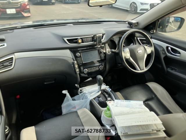 Nissan X-TRAIL HYBRID 2015-12 8318305-15