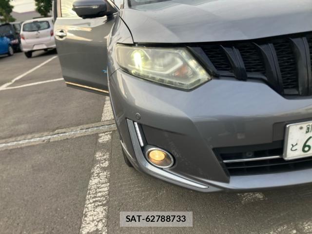 Nissan X-TRAIL HYBRID 2015-12 8318305-17