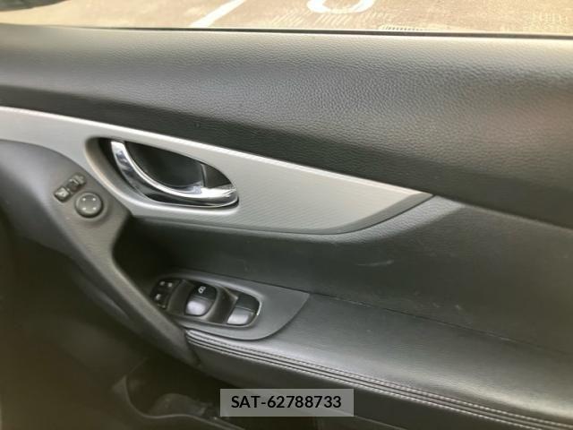 Nissan X-TRAIL HYBRID 2015-12 8318305-23