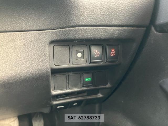 Nissan X-TRAIL HYBRID 2015-12 8318305-24