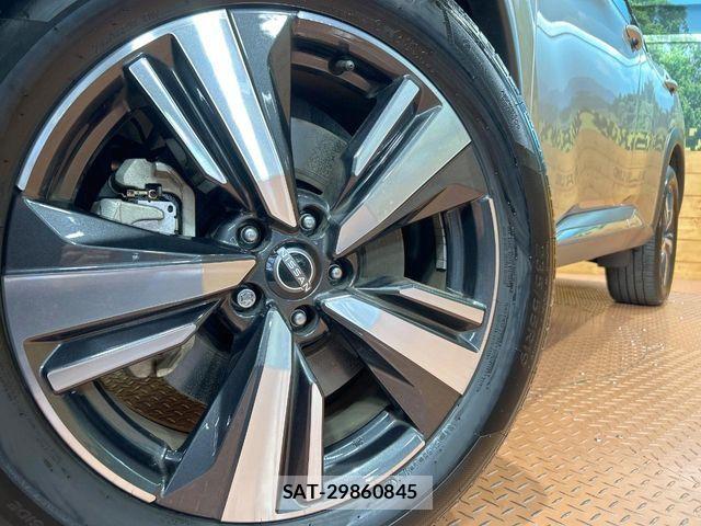 Nissan X-TRAIL HYBRID 2024-04 8318294-12