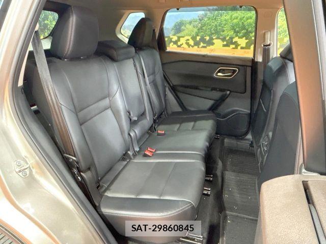 Nissan X-TRAIL HYBRID 2024-04 8318294-8