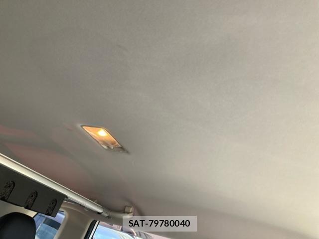 Nissan X-TRAIL HYBRID 2016-08 8318307-13