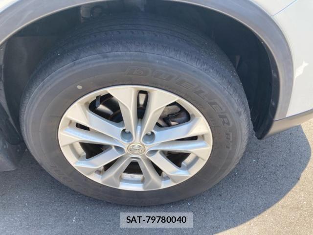 Nissan X-TRAIL HYBRID 2016-08 8318307-7