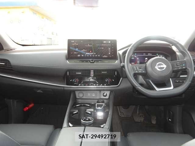 Nissan X-TRAIL HYBRID 2023-07 8318296-9