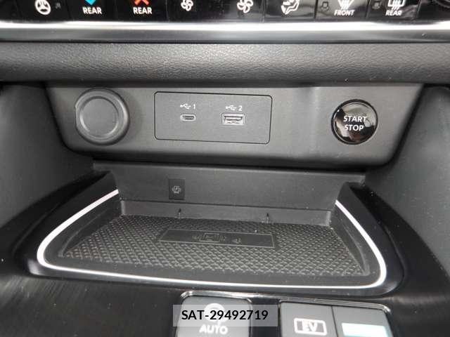 Nissan X-TRAIL HYBRID 2023-07 8318296-18