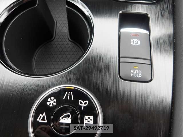 Nissan X-TRAIL HYBRID 2023-07 8318296-20