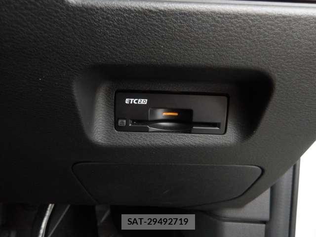 Nissan X-TRAIL HYBRID 2023-07 8318296-23