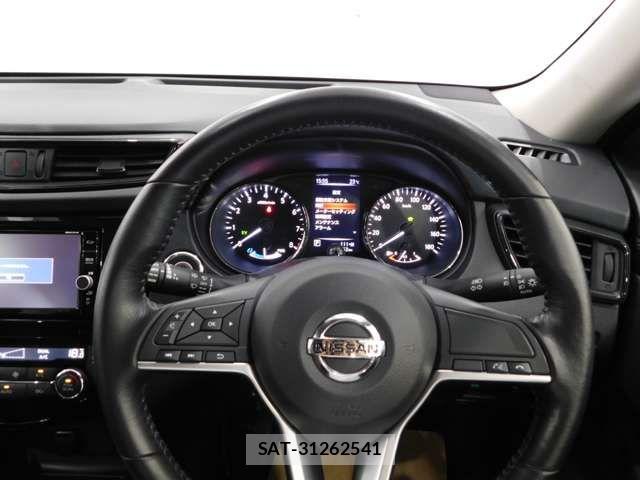 Nissan X-TRAIL HYBRID 2017-12 8318301-15