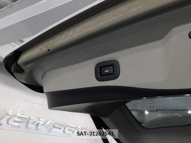 Nissan X-TRAIL HYBRID 2017-12 8318301-6