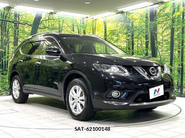 Nissan X-TRAIL HYBRID 2015-07 8318303-16