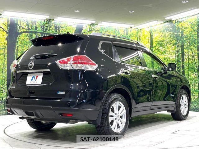 Nissan X-TRAIL HYBRID 2015-07 8318303-17