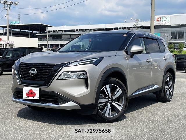 Nissan X-TRAIL HYBRID 2025-09 8318291-0