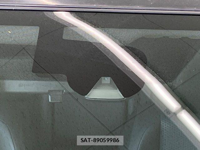 Nissan X-TRAIL HYBRID 2015-09 8338650-4