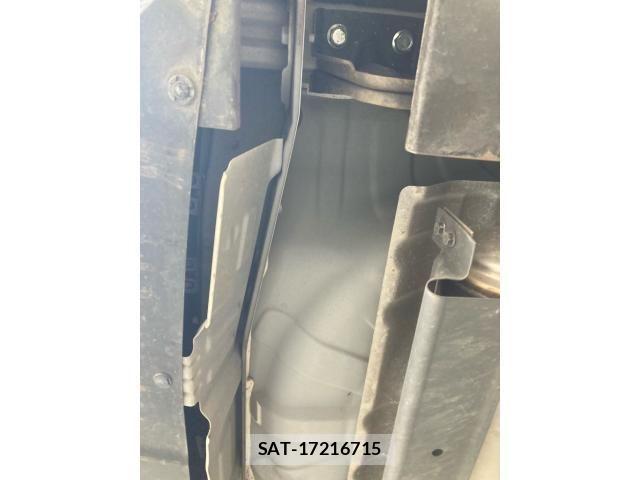 Nissan X-TRAIL HYBRID 2016-06 8338649-13