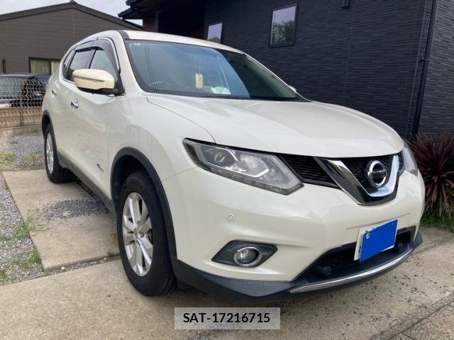 Nissan X-TRAIL HYBRID 2016-06 8338649-1