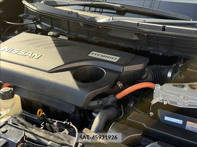 Nissan X-TRAIL HYBRID 2017-06 8355949-19