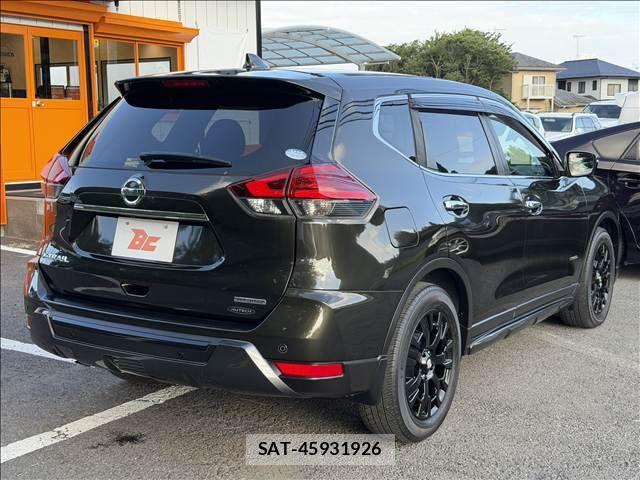 Nissan X-TRAIL HYBRID 2017-06 8355949-23
