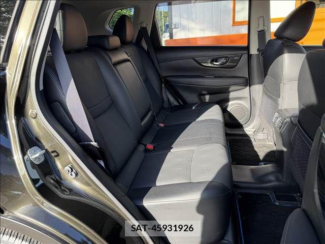 Nissan X-TRAIL HYBRID 2017-06 8355949-25