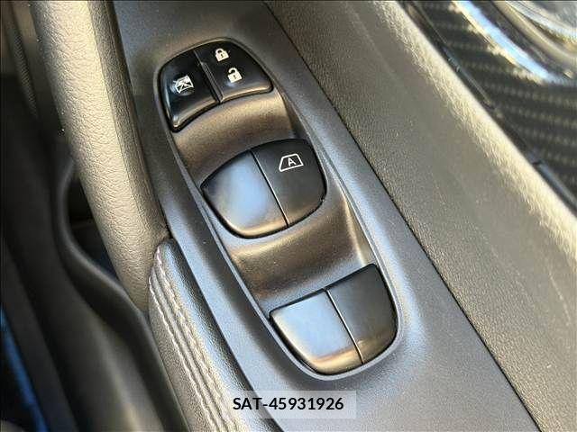 Nissan X-TRAIL HYBRID 2017-06 8355949-28
