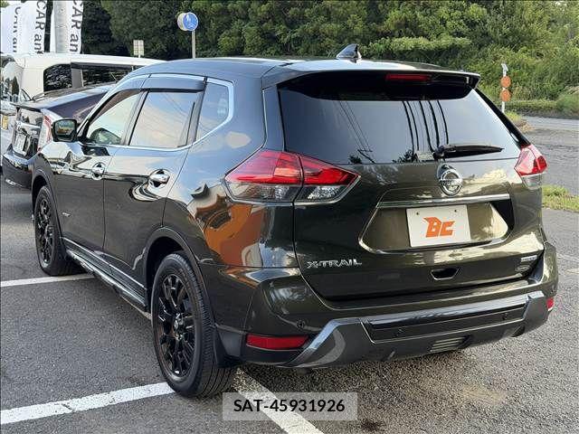 Nissan X-TRAIL HYBRID 2017-06 8355949-7