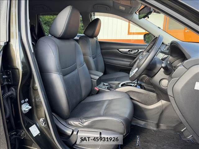 Nissan X-TRAIL HYBRID 2017-06 8355949-8