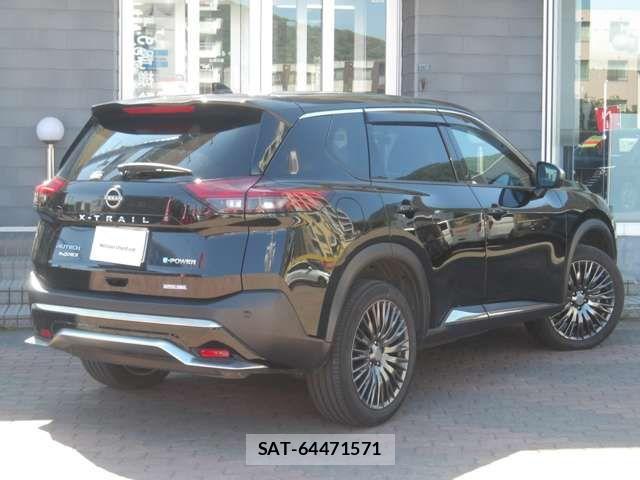 Nissan X-TRAIL HYBRID 2022-11 8369962-1