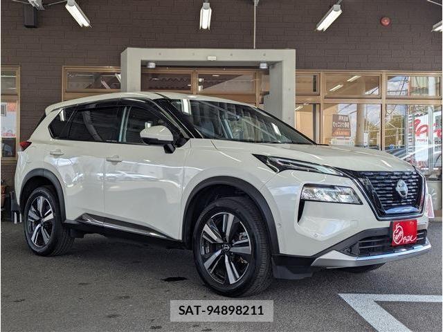 Nissan X-TRAIL HYBRID 2024-05 8369957-1
