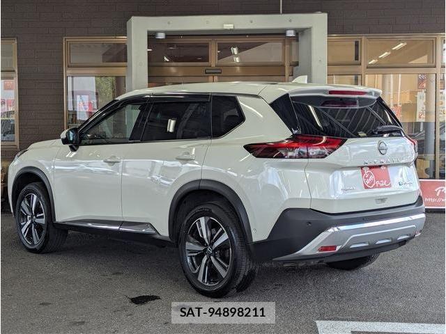 Nissan X-TRAIL HYBRID 2024-05 8369957-3