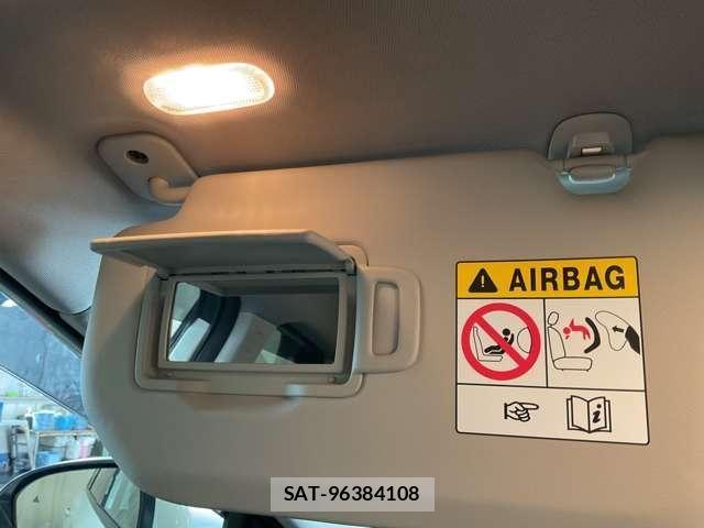 Nissan X-TRAIL HYBRID 2022-07 8369963-16