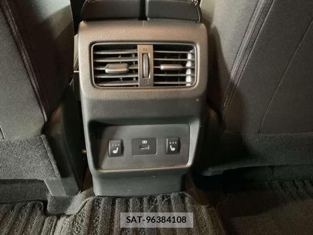 Nissan X-TRAIL HYBRID 2022-07 8369963-23