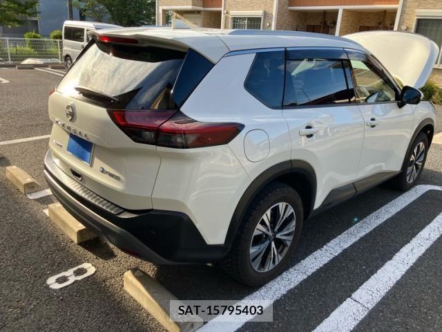Nissan X-TRAIL HYBRID 2022-09 8369967-9