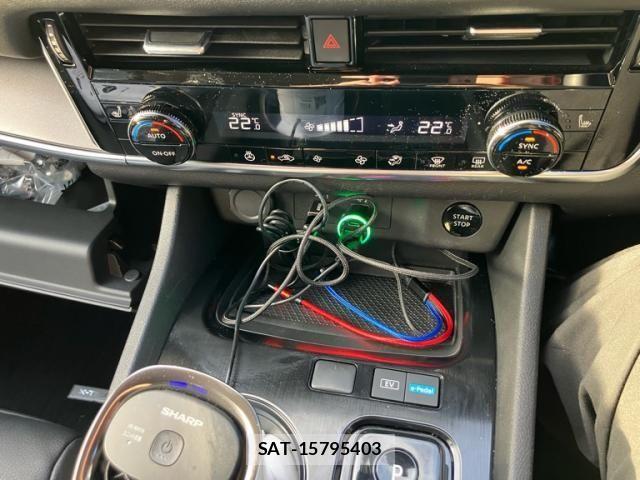 Nissan X-TRAIL HYBRID 2022-09 8369967-23