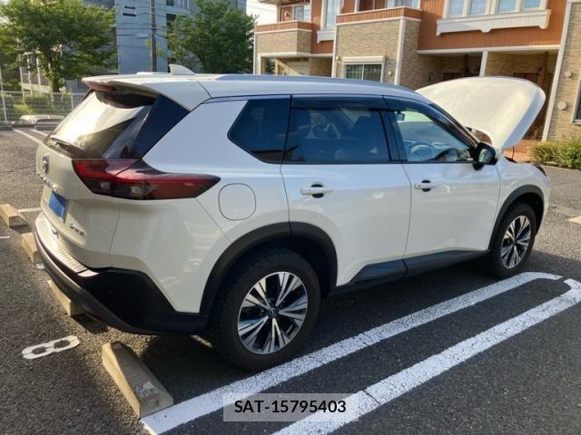 Nissan X-TRAIL HYBRID 2022-09 8369967-7