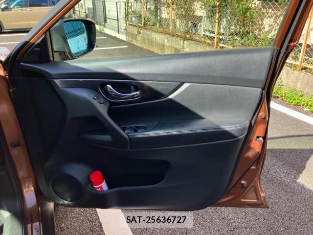Nissan X-TRAIL HYBRID 2017-06 8369970-13