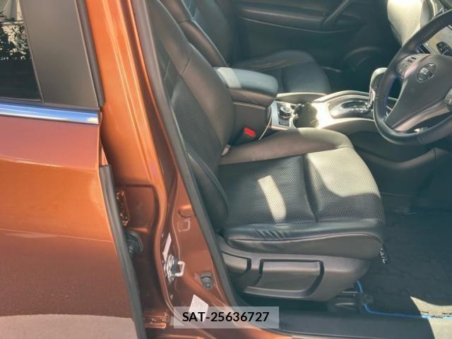 Nissan X-TRAIL HYBRID 2017-06 8369970-14