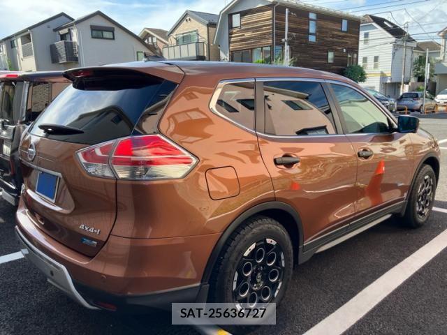 Nissan X-TRAIL HYBRID 2017-06 8369970-3