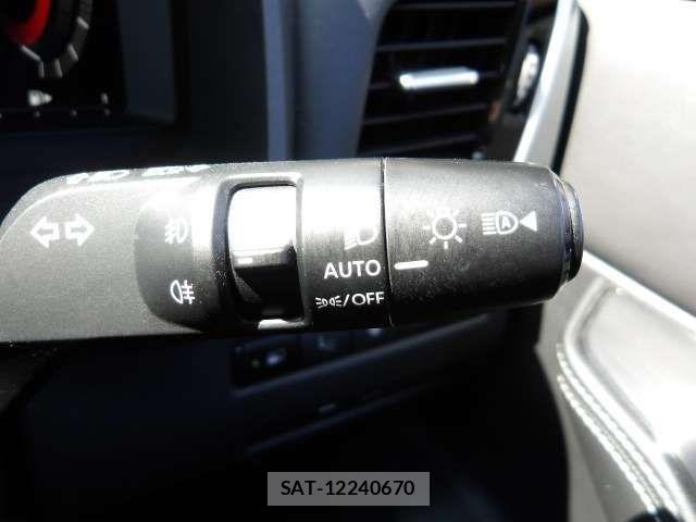Nissan X-TRAIL HYBRID 2023-04 8369965-16