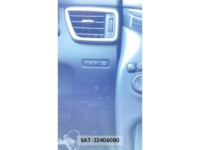 Nissan X-TRAIL HYBRID 2015-06 8416058-1